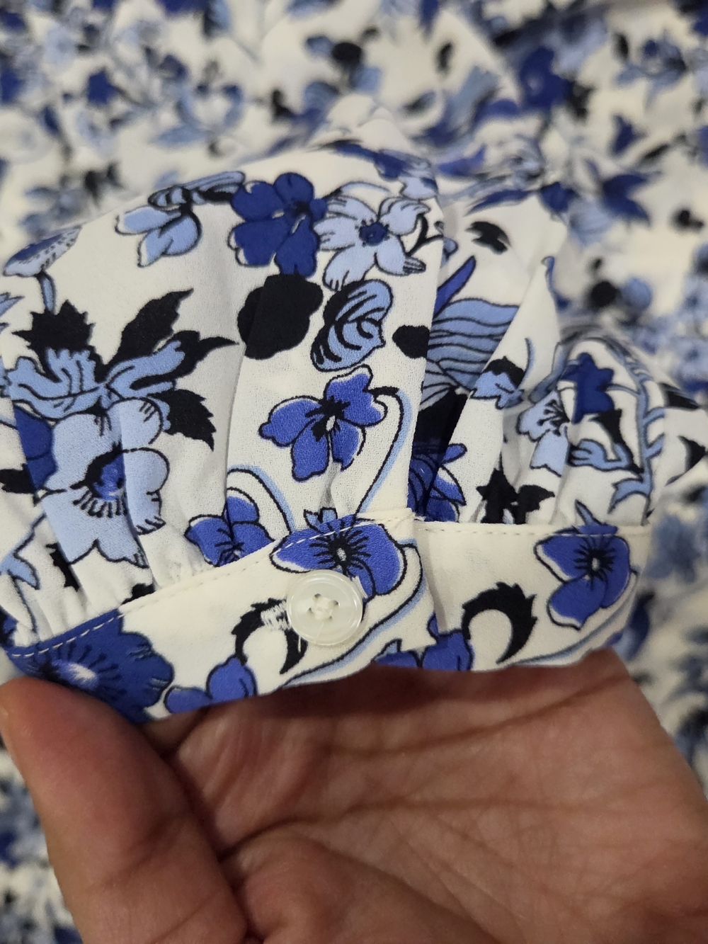 Talbots Blue and White Floral Button-Front Blouse - Picture 8 of 10